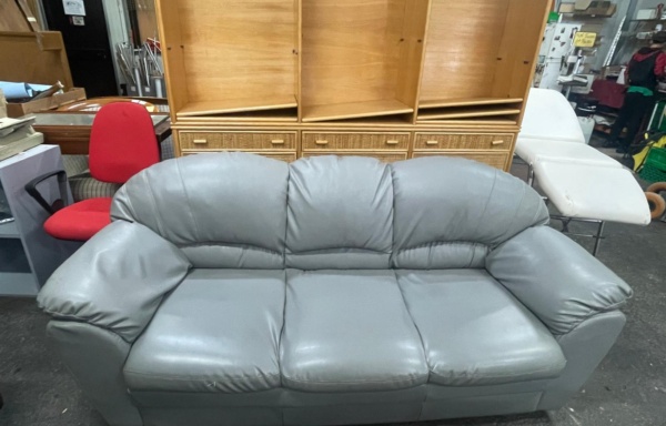 45071 Divano in pelle grigio 3 posti