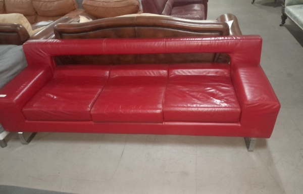 45787 Divano in pelle rosso a 3 posti